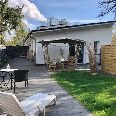 Gartenloft Mit Outdoor Whirlpool Und Garten Petershagen-Eggersdorf Esterno foto