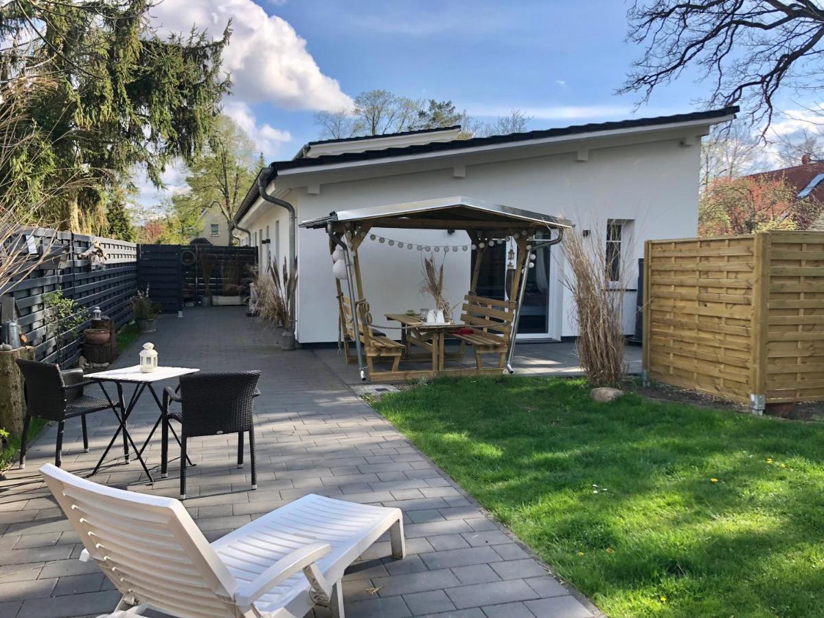 Gartenloft Mit Outdoor Whirlpool Und Garten Petershagen-Eggersdorf Esterno foto
